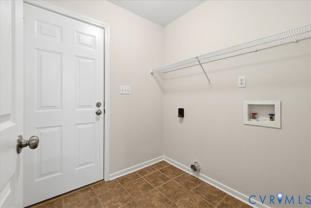 3904 Fawn Ct, North Dinwiddie, VA 23803