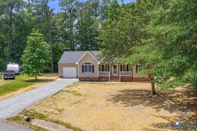 3904 Fawn Ct, North Dinwiddie, VA 23803