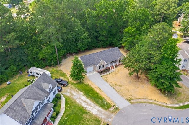 3904 Fawn Ct, North Dinwiddie, VA 23803