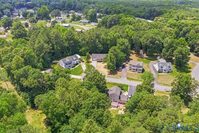 3904 Fawn Ct, North Dinwiddie, VA 23803