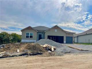 12153 N Virginia Avenue, Kansas City, MO 64165