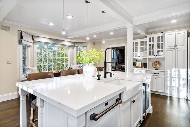 20 Grove Pl, Winchester, MA 01890