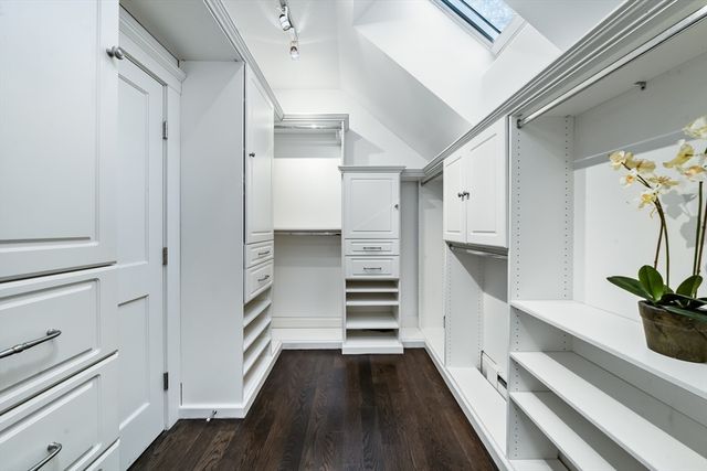 20 Grove Pl, Winchester, MA 01890