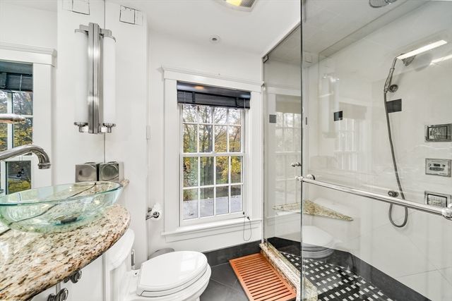 20 Grove Pl, Winchester, MA 01890