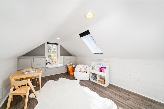 20 Grove Pl, Winchester, MA 01890