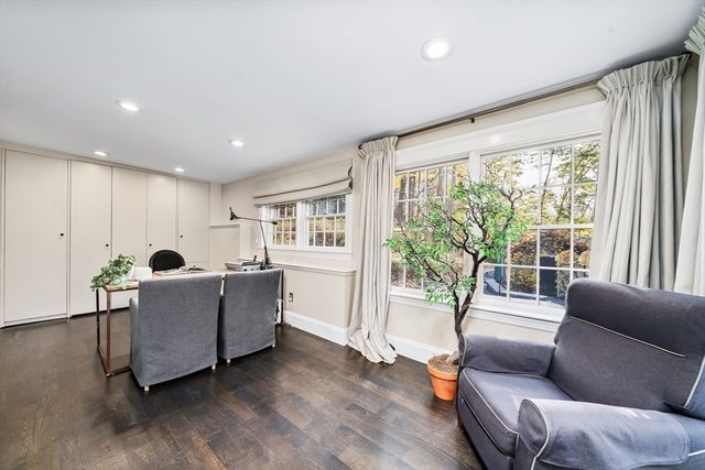 20 Grove Pl, Winchester, MA 01890