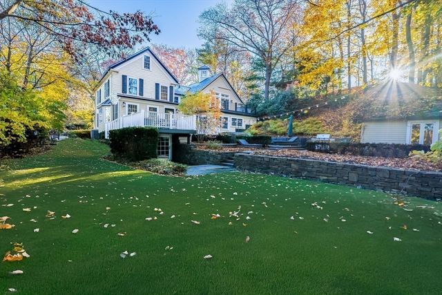 20 Grove Pl, Winchester, MA 01890