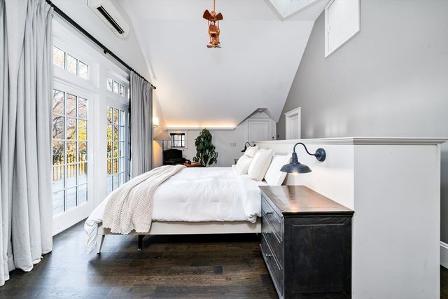 20 Grove Pl, Winchester, MA 01890