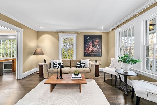 20 Grove Pl, Winchester, MA 01890