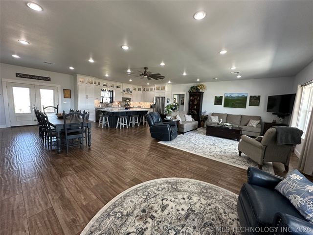 27740 N 4020 Road, Ramona, OK 74061