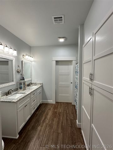 27740 N 4020 Road, Ramona, OK 74061