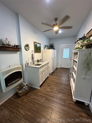 27740 N 4020 Road, Ramona, OK 74061