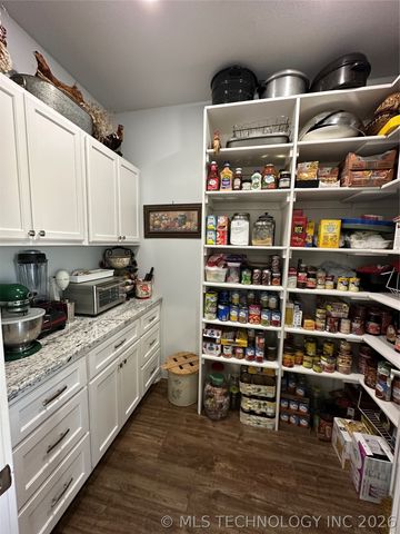 27740 N 4020 Road, Ramona, OK 74061