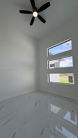 1909 nw 24th PL, Cape Coral, FL 33993