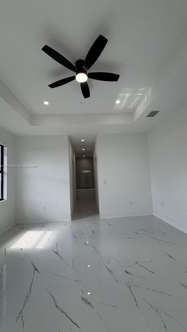 1909 nw 24th PL, Cape Coral, FL 33993