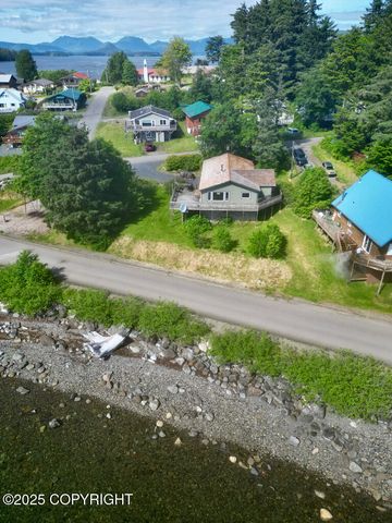 301 Cedar Street, Craig, AK 99921