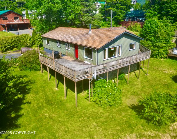 301 Cedar Street, Craig, AK 99921