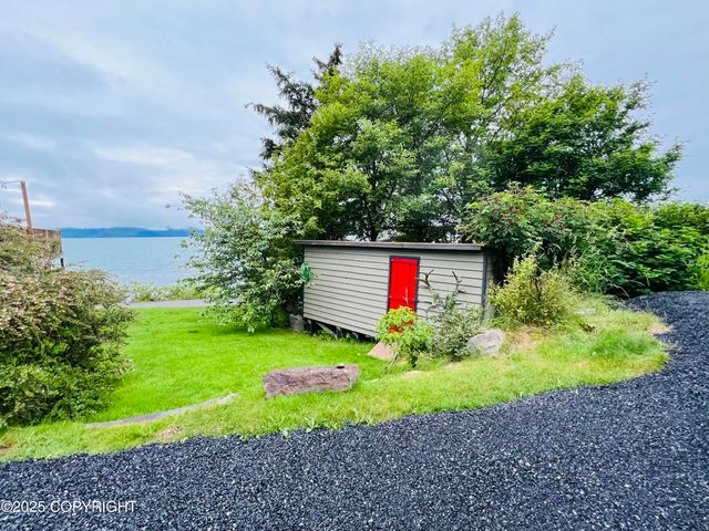 301 Cedar Street, Craig, AK 99921