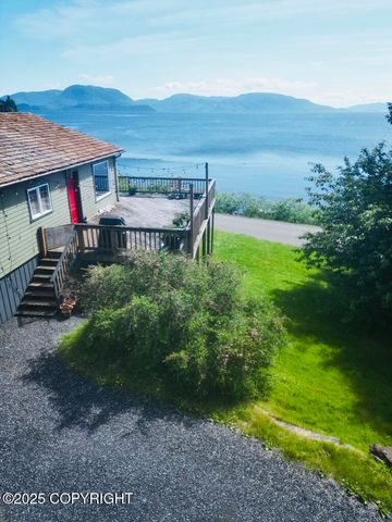 301 Cedar Street, Craig, AK 99921