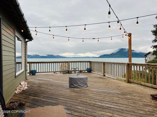 301 Cedar Street, Craig, AK 99921