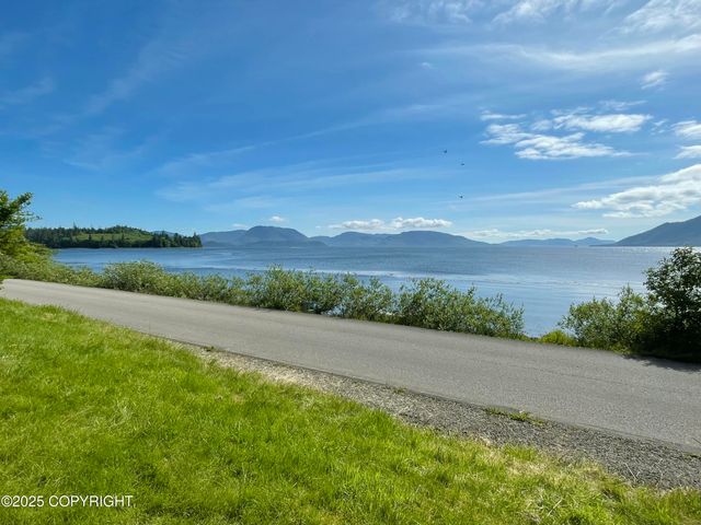 301 Cedar Street, Craig, AK 99921