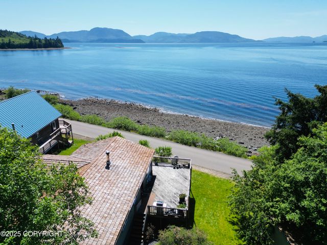 301 Cedar Street, Craig, AK 99921