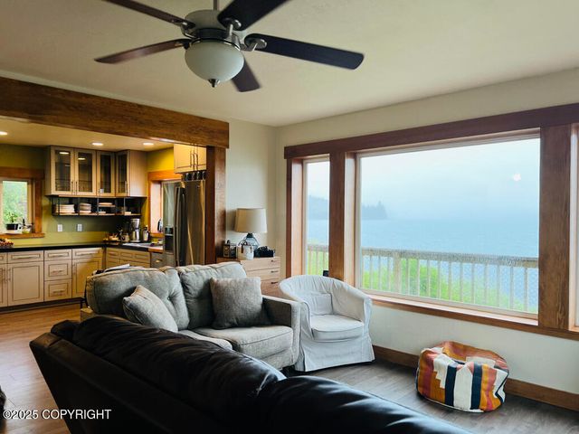 301 Cedar Street, Craig, AK 99921