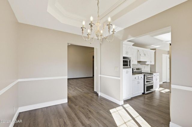 2712 N Park Avenue, Joplin, MO 64801