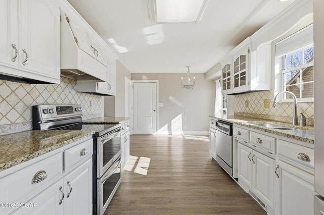 2712 N Park Avenue, Joplin, MO 64801