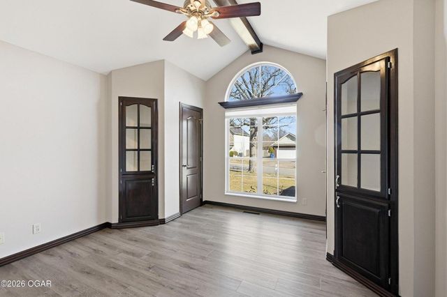 2712 N Park Avenue, Joplin, MO 64801