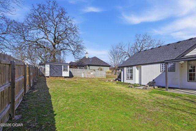 2712 N Park Avenue, Joplin, MO 64801