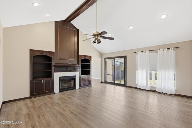 2712 N Park Avenue, Joplin, MO 64801