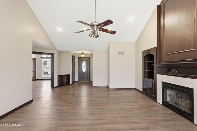 2712 N Park Avenue, Joplin, MO 64801