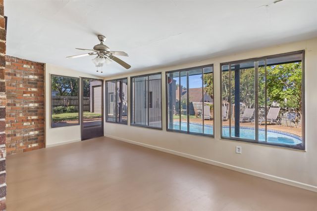 2623 SURREY WOOD DR, Bartlett, TN 38134