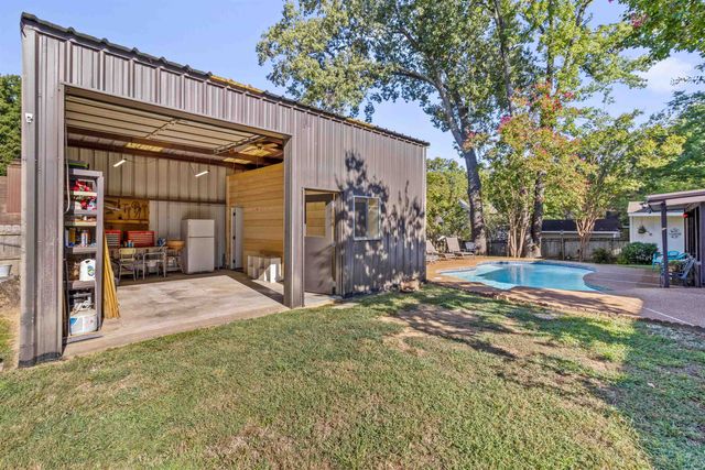 2623 SURREY WOOD DR, Bartlett, TN 38134