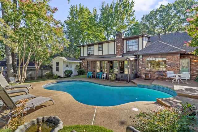 2623 SURREY WOOD DR, Bartlett, TN 38134