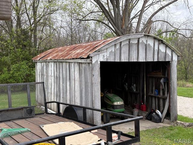 227 S State Highway 47, Warrenton, MO 63383