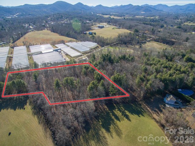 99999 Sunnyview Terrace A, Asheville, NC 28806