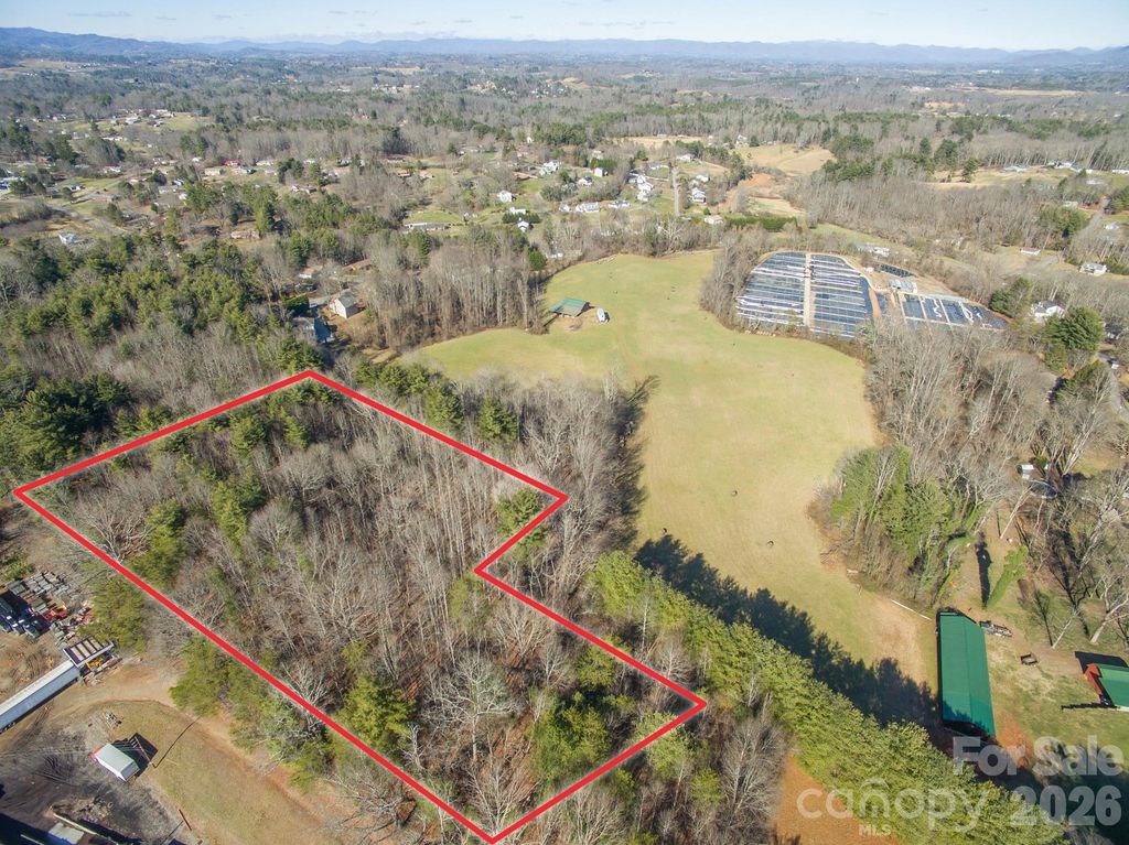 99999 Sunnyview Terrace A, Asheville, NC 28806