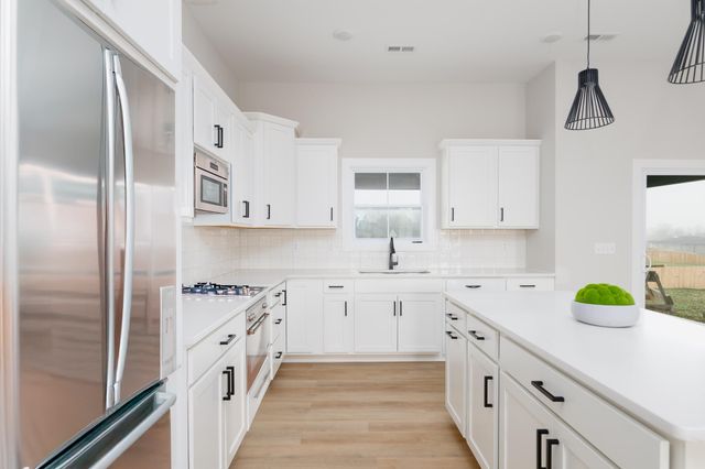 4600 TREATY DR, Ashland, MO 65010