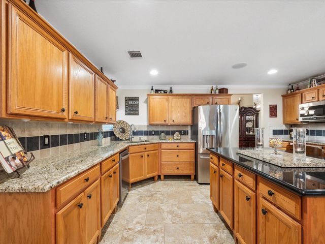 136 Fantail Street, Magnolia, TX 77355