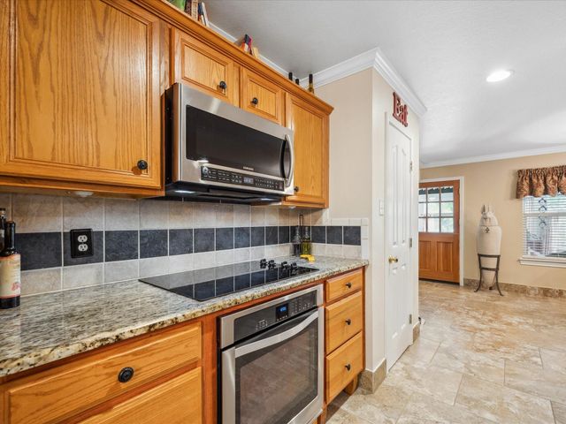 136 Fantail Street, Magnolia, TX 77355