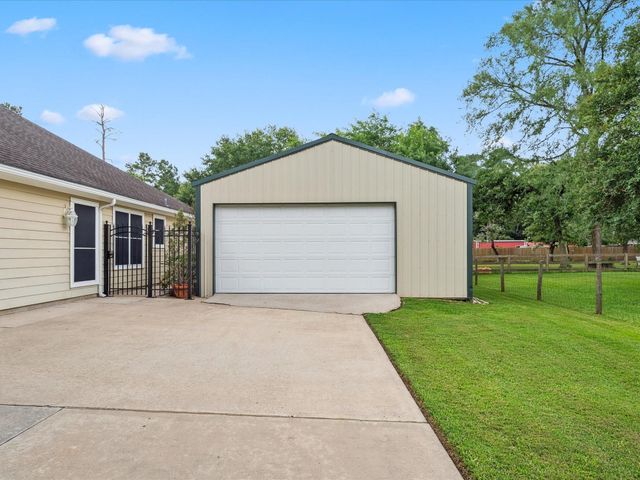 136 Fantail Street, Magnolia, TX 77355
