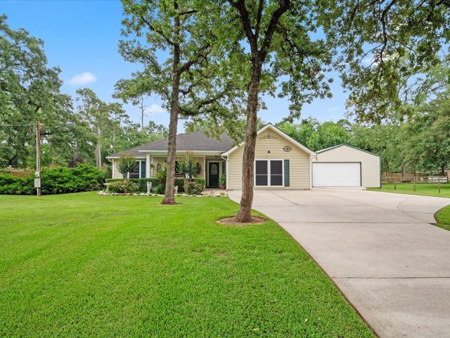136 Fantail Street, Magnolia, TX 77355