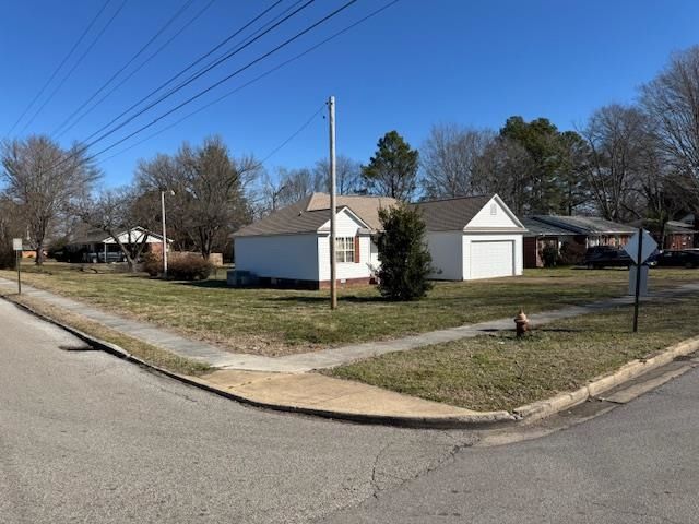 840 BUTLER ST, Bolivar, TN 38008