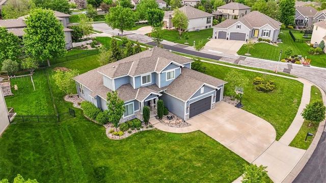 19104 W 100th Terrace, Lenexa, KS 66220