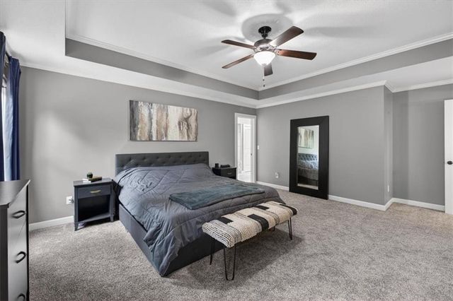 19104 W 100th Terrace, Lenexa, KS 66220