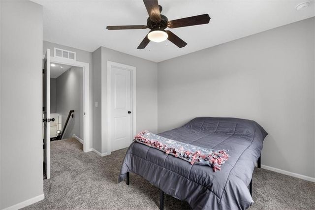 19104 W 100th Terrace, Lenexa, KS 66220