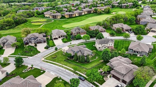 19104 W 100th Terrace, Lenexa, KS 66220