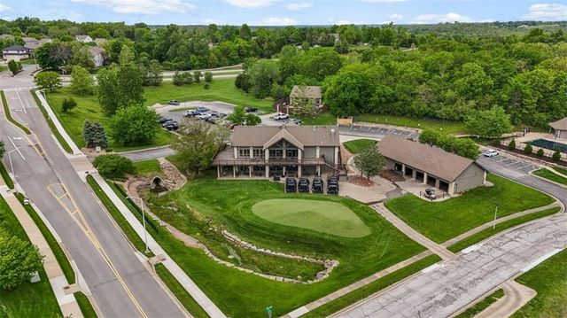 19104 W 100th Terrace, Lenexa, KS 66220